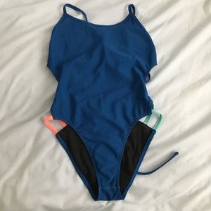 Jolyn Nico Contrast Tie Back Onesie